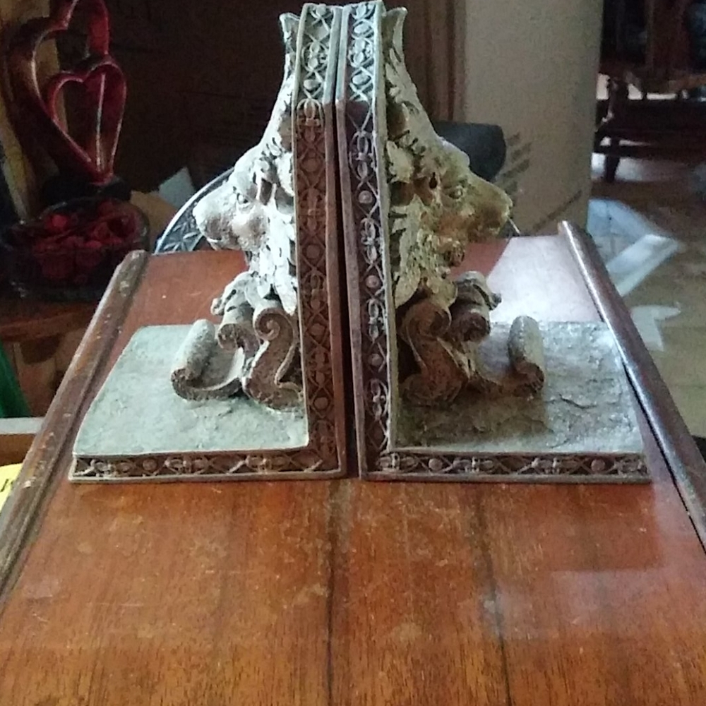 Lionhead bookcase ends